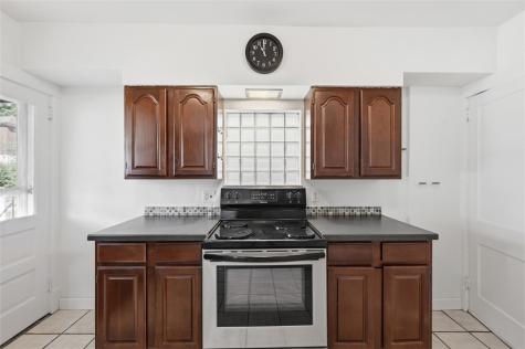 109 Clairtonica Street Crafton Heights PA 15205