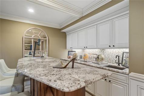 4040 Breckenridge Collier Township PA 15142