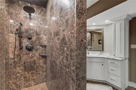 4040 Breckenridge Collier Township PA 15142