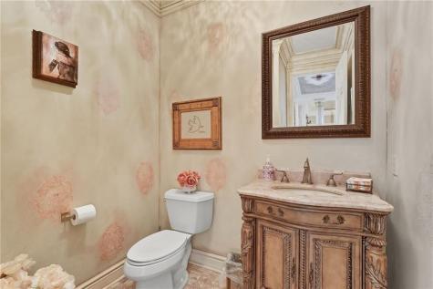 4040 Breckenridge Collier Township PA 15142