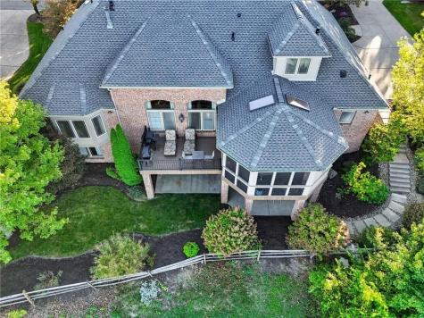 4040 Breckenridge Collier Township PA 15142