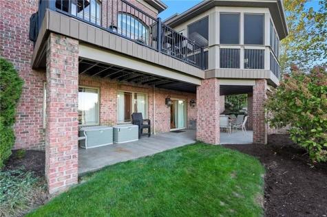 4040 Breckenridge Collier Township PA 15142