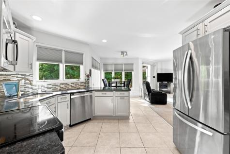 106 Sandlewood Drive Cecil PA 15057