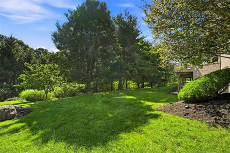 106 Sandlewood Drive Cecil PA 15057