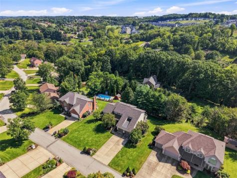 106 Sandlewood Drive Cecil PA 15057