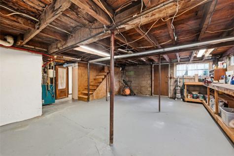 6113 Valencia Road Richland PA 16059