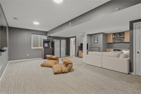 217 Windham Lane Adams Township PA 16046