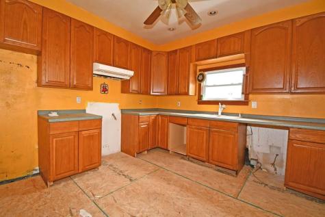 22 E Prospect Avenue Ingram PA 15205