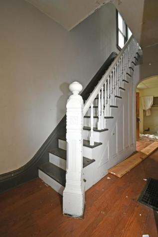 22 E Prospect Avenue Ingram PA 15205
