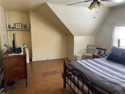 3884 East Street Observatory Hill PA 15214