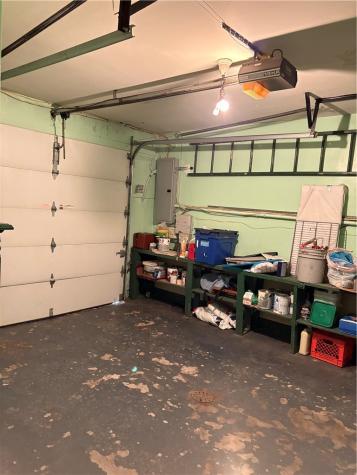 3884 East Street Observatory Hill PA 15214