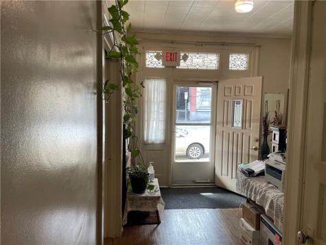 3884 East Street Observatory Hill PA 15214