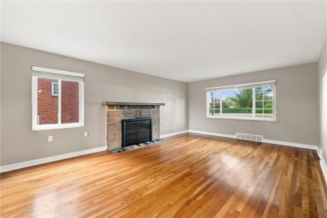 447 Old Clairton Road Pleasant Hills PA 15236