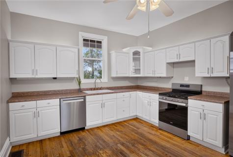 838 Taylor Avenue Avalon PA 15202