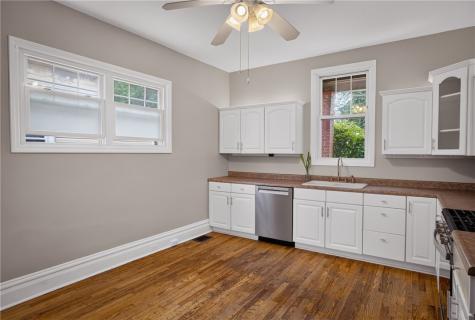 838 Taylor Avenue Avalon PA 15202