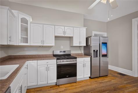 838 Taylor Avenue Avalon PA 15202