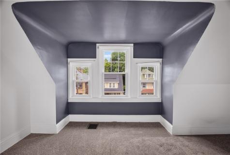 838 Taylor Avenue Avalon PA 15202
