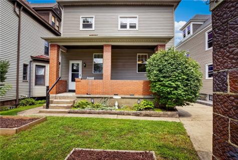 838 Taylor Avenue Avalon PA 15202