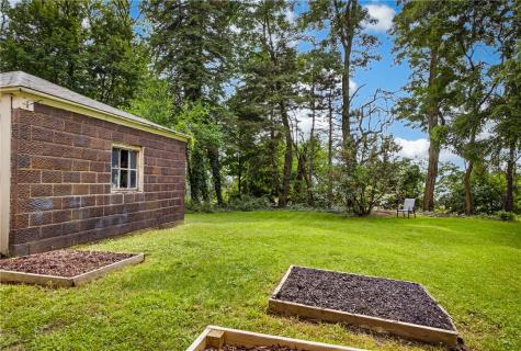 838 Taylor Avenue Avalon PA 15202
