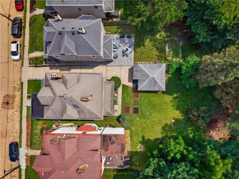 838 Taylor Avenue Avalon PA 15202