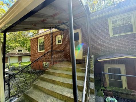 20 Deambroggi Road Fallowfield Township PA 15022