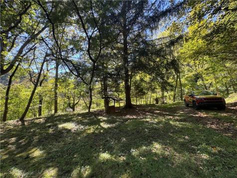 20 Deambroggi Road Fallowfield Township PA 15022