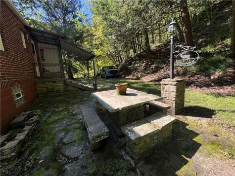 20 Deambroggi Road Fallowfield Township PA 15022