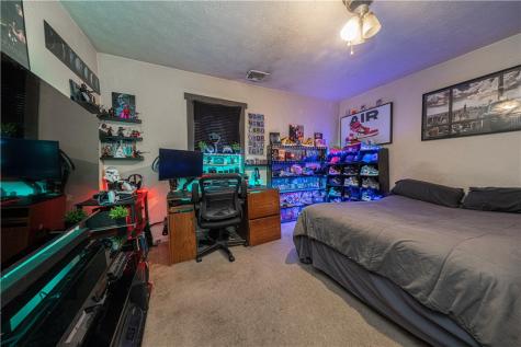 100 Reifert Street Bon Air PA 15210
