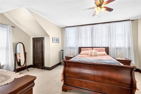 42 Prospect Street Uniontown PA 15401