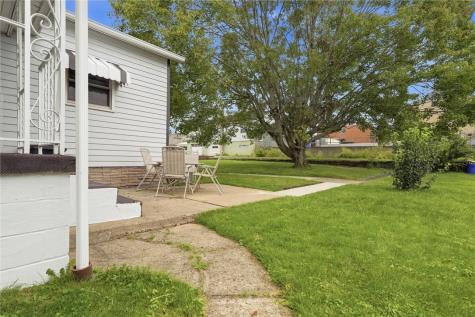 814 Graham Street Belle Vernon PA 15012