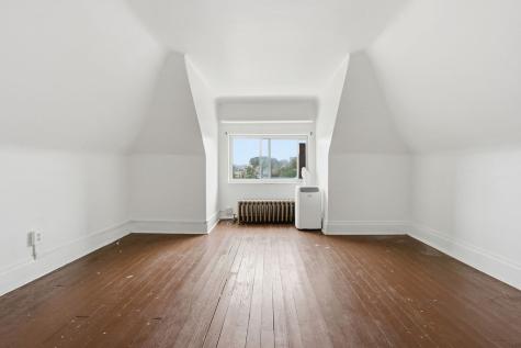 1427 Alton Street Beechview PA 15216
