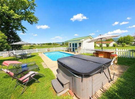 718 Skylark Drive Dunbar Township PA 15425