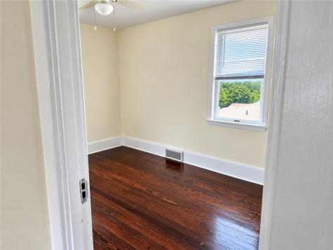 1413 Robbins Avenue North Apollo PA 15673