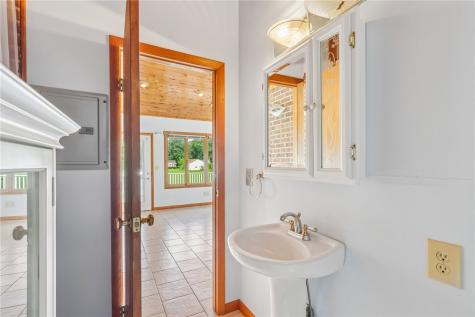127 Lakeview Street North Beaver Township PA 16112