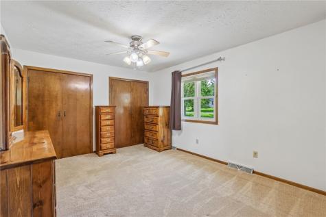 127 Lakeview Street North Beaver Township PA 16112