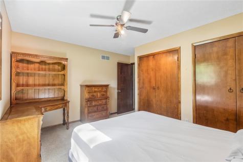 127 Lakeview Street North Beaver Township PA 16112