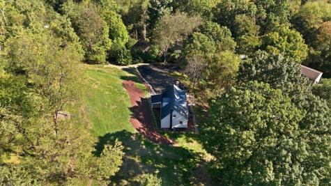 5924 Kings School Road Bethel Park PA 15102