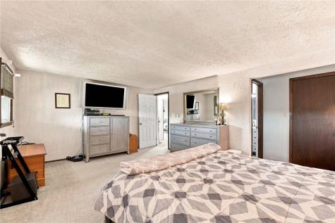 519 Manor Harrison City Road Manor PA 15636