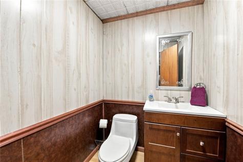 519 Manor Harrison City Road Manor PA 15636