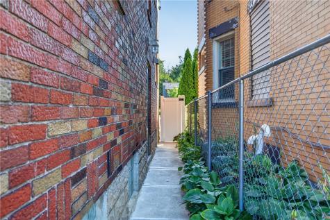 3314 Francisco Street Sheraden PA 15204