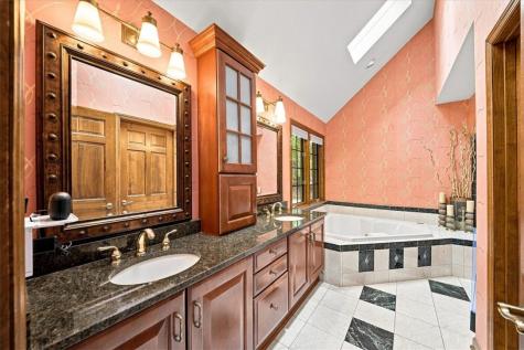 114 Hidden Valley Court Ohio Township PA 15143