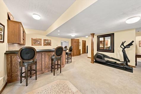114 Hidden Valley Court Ohio Township PA 15143