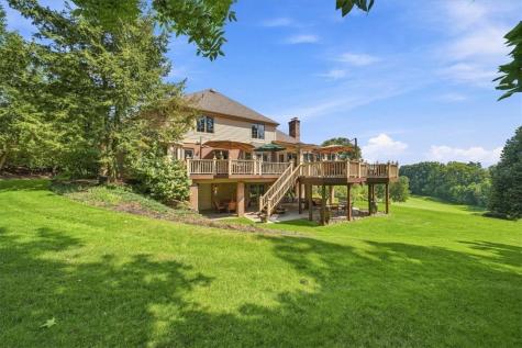 114 Hidden Valley Court Ohio Township PA 15143