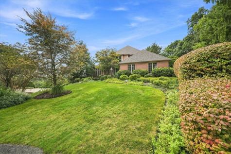 114 Hidden Valley Court Ohio Township PA 15143