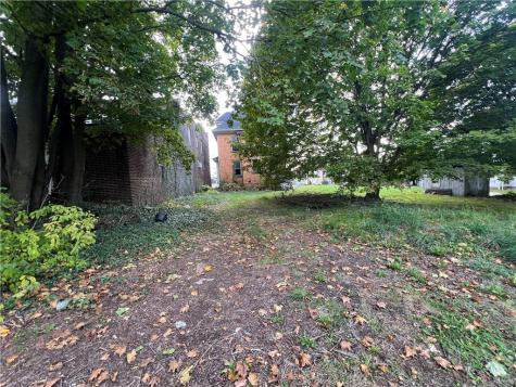 1031 E Washington Street New Castle PA 16101