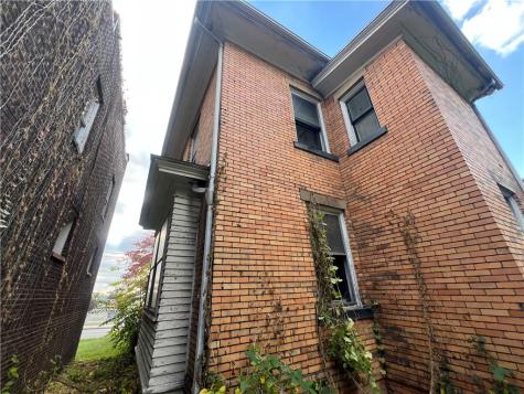 1031 E Washington Street New Castle PA 16101