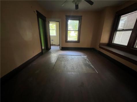 1031 E Washington Street New Castle PA 16101