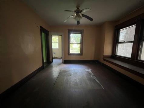1031 E Washington Street New Castle PA 16101