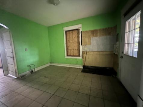 1031 E Washington Street New Castle PA 16101