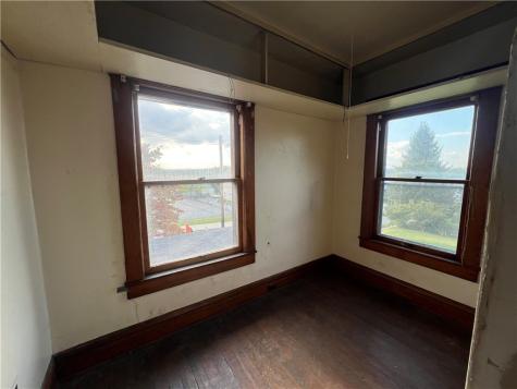 1031 E Washington Street New Castle PA 16101